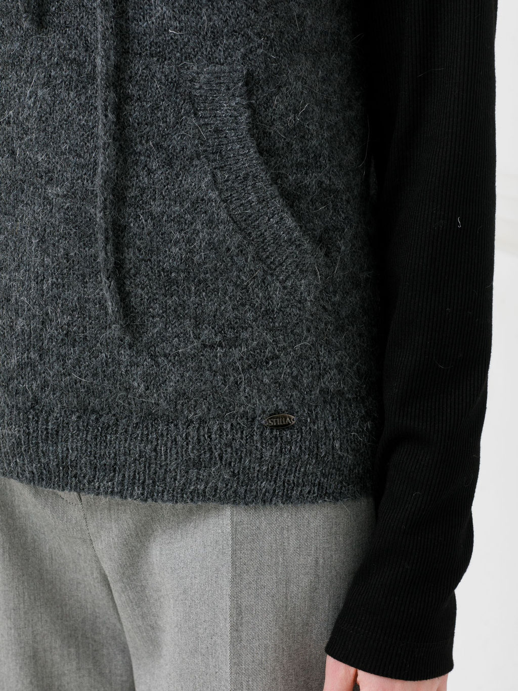 Жилет вязаный