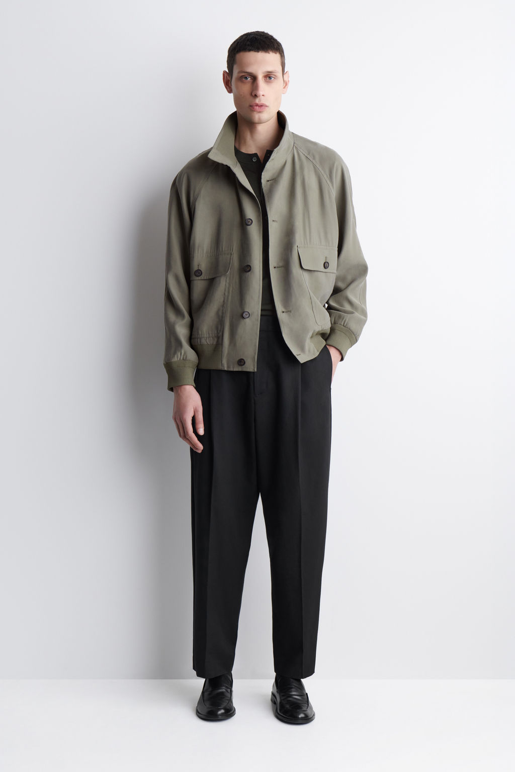 PANTAL?N DE PINZAS TAPERED LEG RELAXED FIT - H&m фото 2
