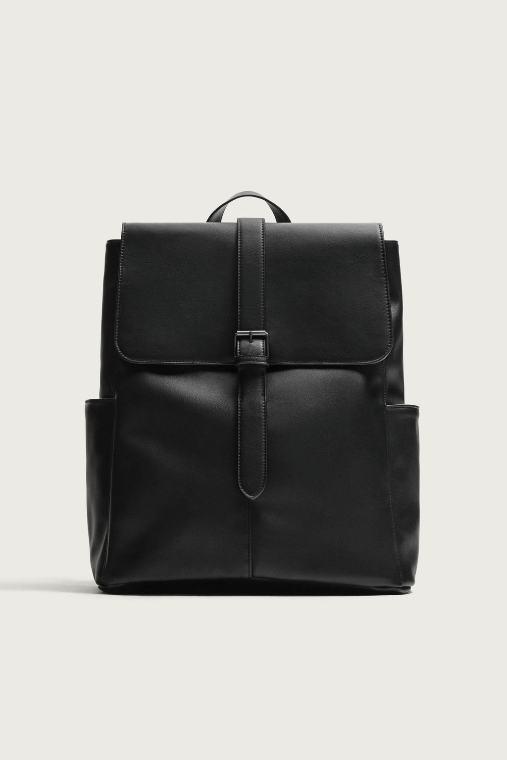 MOCHILA SOLAPA CINTUR?N / Negro