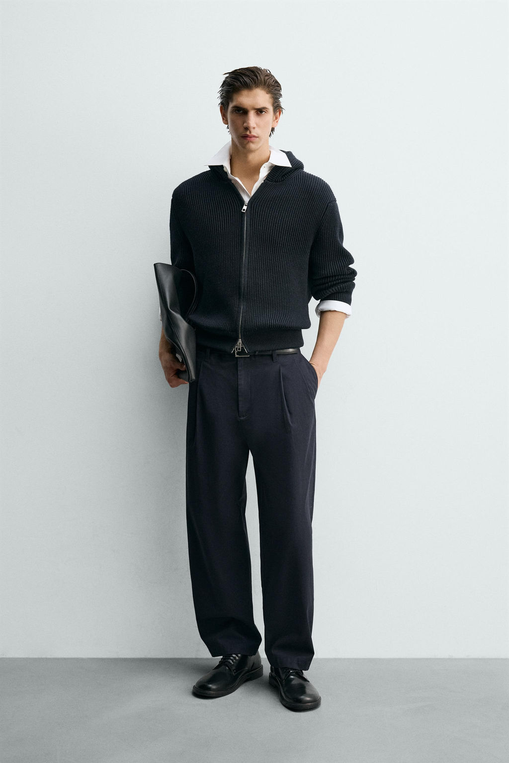 PLEATED RELAXED FIT TROUSERS
