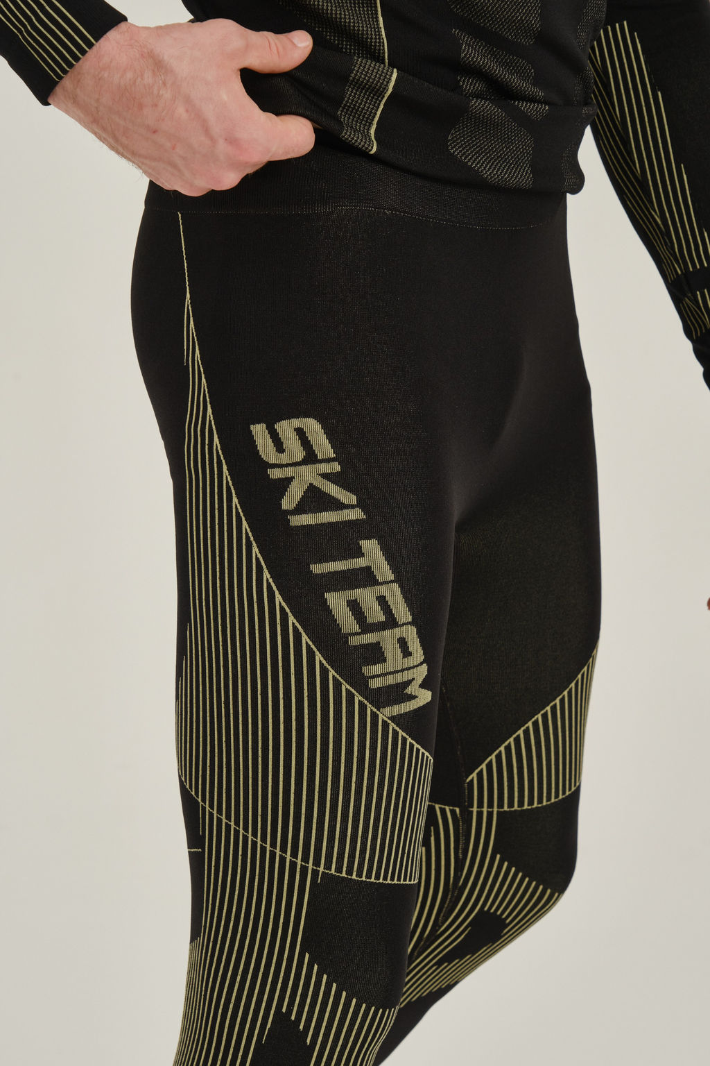 Тайтсы GUANJUN Черный/Желтый - Anta фото 4