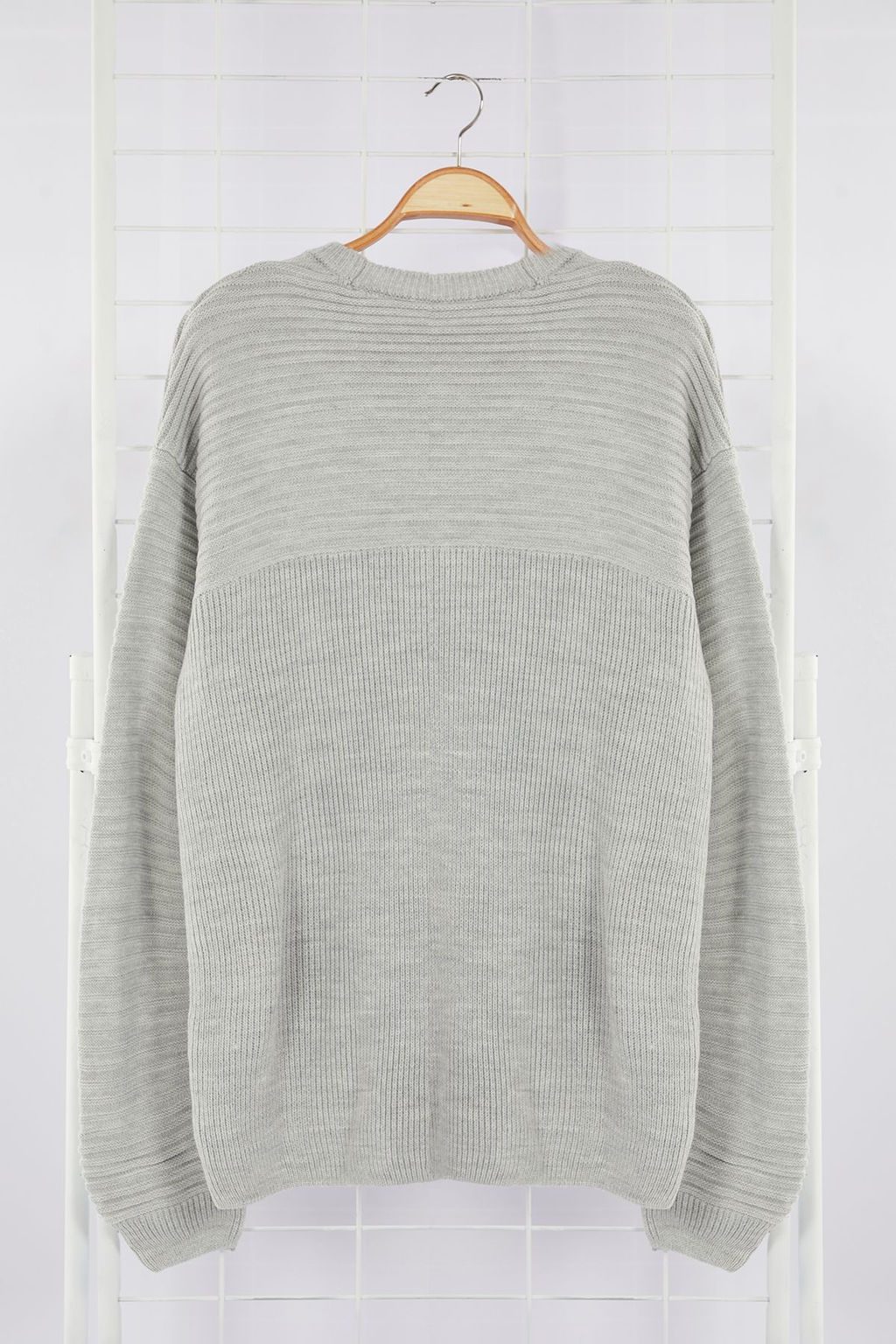 Gri Unisex Oversize Bisiklet Yaka Duz Triko Kazak TMNAW25KZ00004