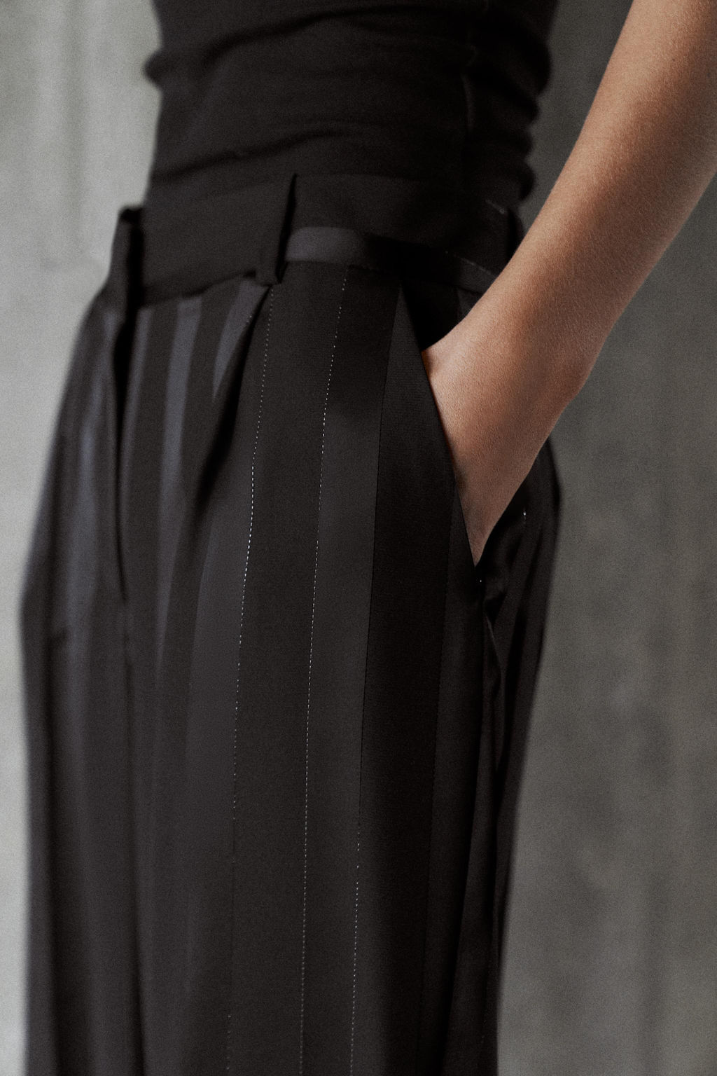METALLIC THREAD STRIPED JACQUARD TROUSERS - Zara фото 3
