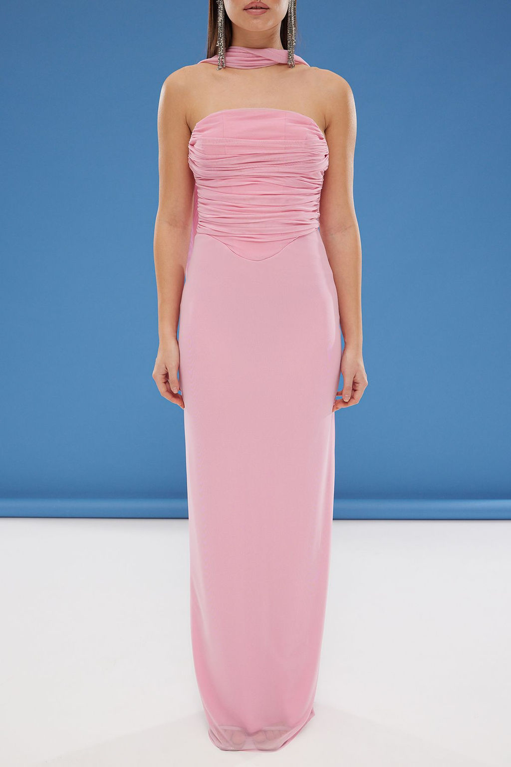 TRENDYOLMILLA Kahverengi Fularl? Tul Orme Maxi Abiye & Mezuniyet Elbise TPRSS25AE00056  фото 2