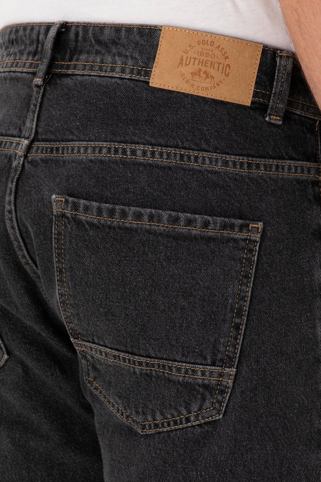 Джинсы мужские Straight Fit черные из хлопка