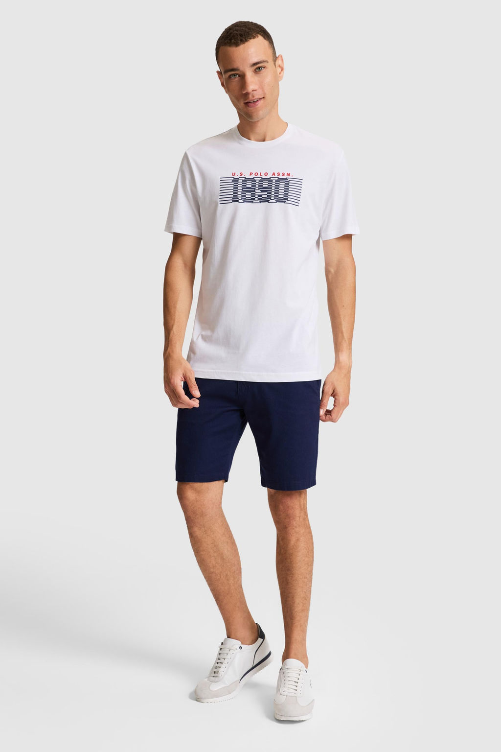Erkek Beyaz Regular Fit Bisiklet Yaka Ti__rt