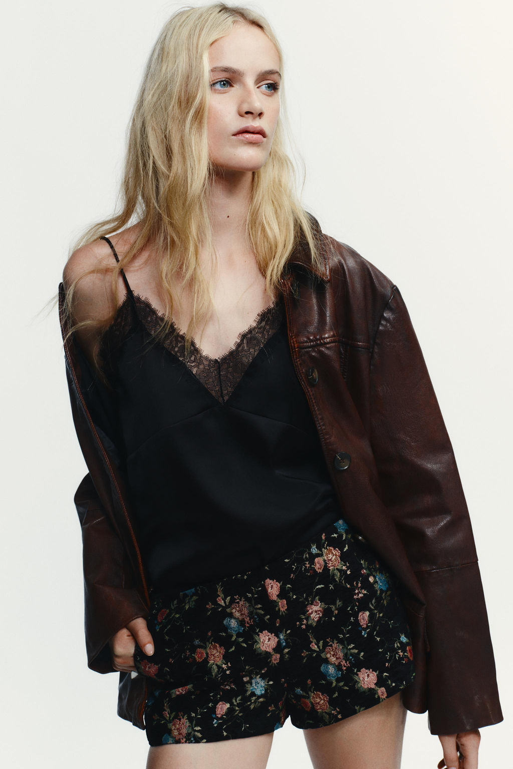 SATIN TOP WITH LACE - Zara фото 3