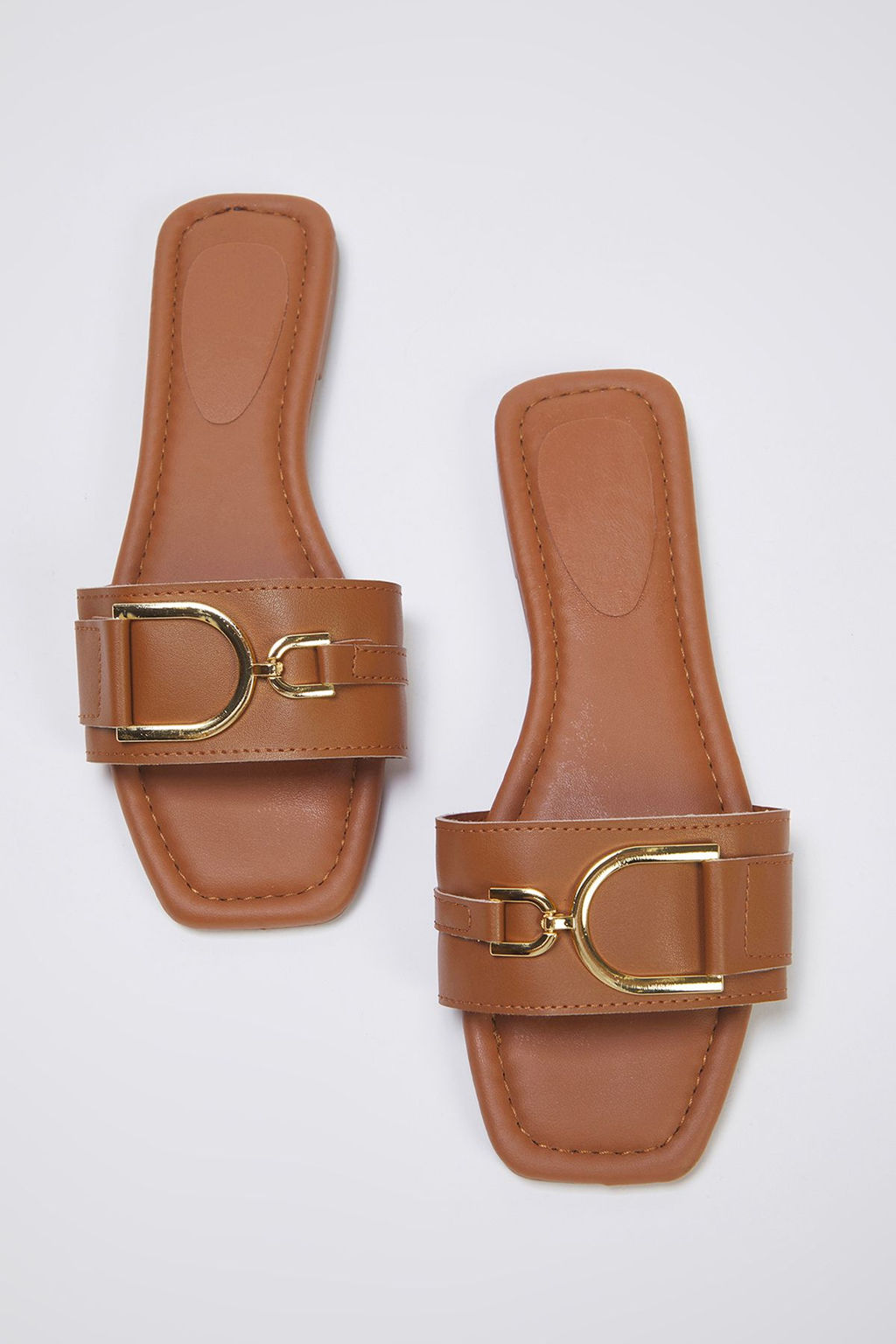 Trendyol Shoes Bej Metal Aksesuar Detayl? Kad?n Terlik TAKSS25TE00015 - Trendyolmilla фото 8
