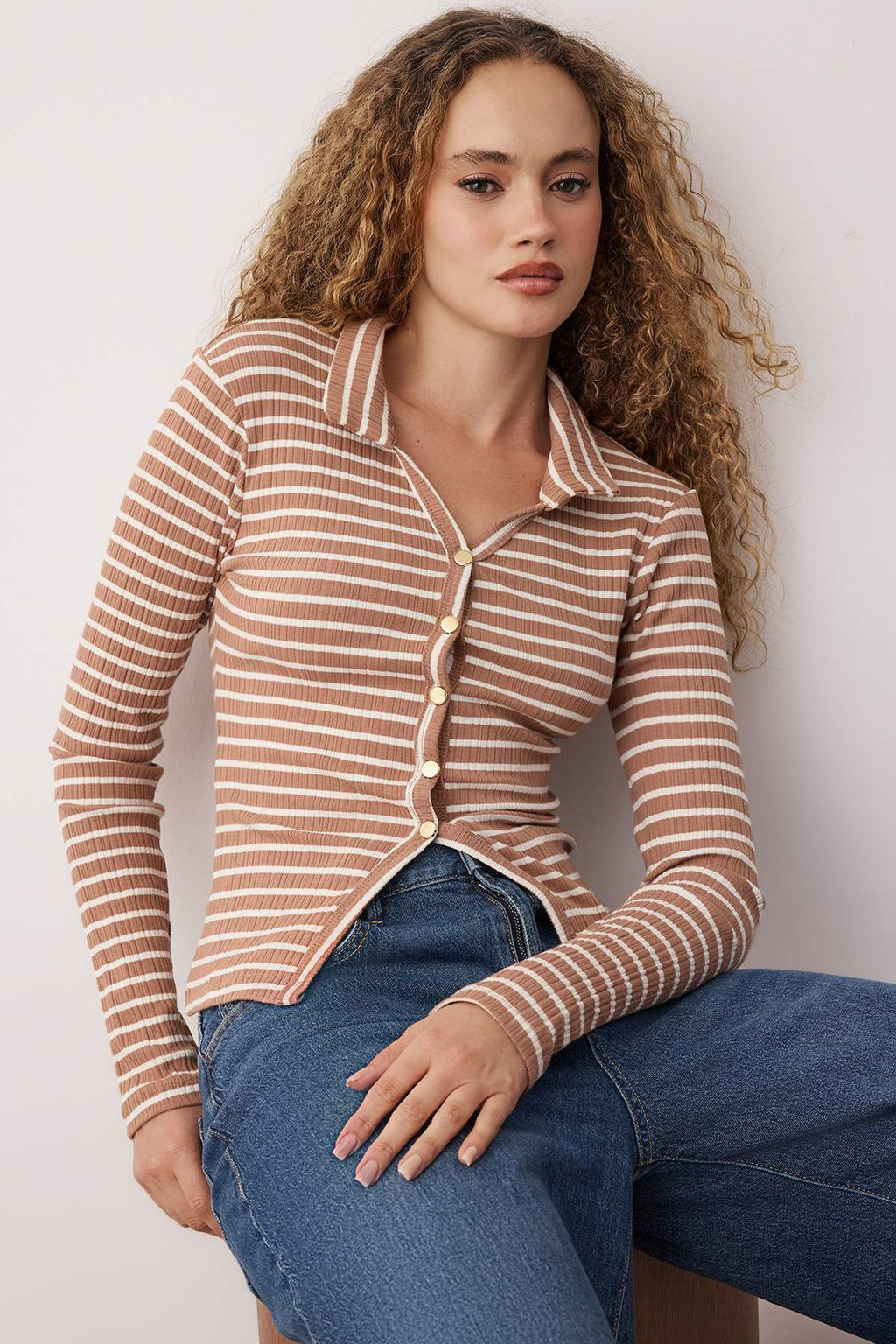 Wardrobe Essentials  Vizon Cizgili Dugmeli Slim/Vucuda Oturan Orme Bluz | TWOAW26BZ00011 - Trendyolmilla фото 2