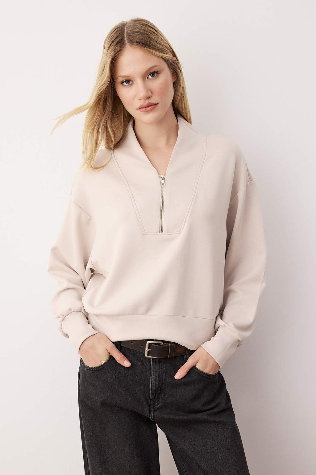 Tas Fermuarl? Dik Yaka Relaxed Orme Sweatshirt TWOAW26SW00031