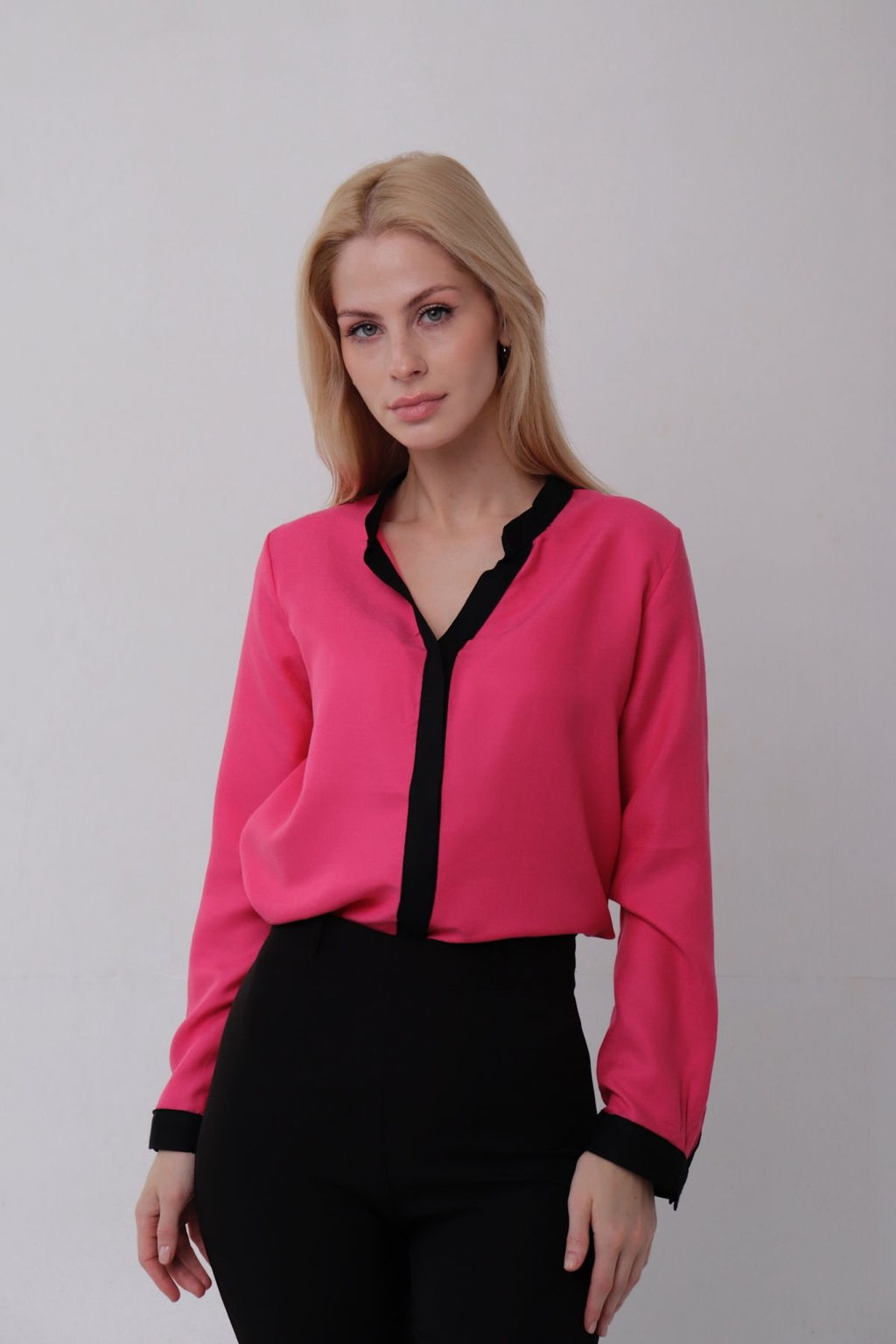 11228 Блуза розовая с чёрной отделкой - Martichelli фото 2