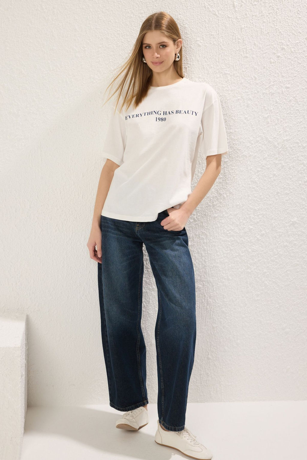 Ekru %100 Pamuk Slogan Bask?l? Relaxed/Genis Rahat Kesim Orme T-Shirt TWOSS19GH0034