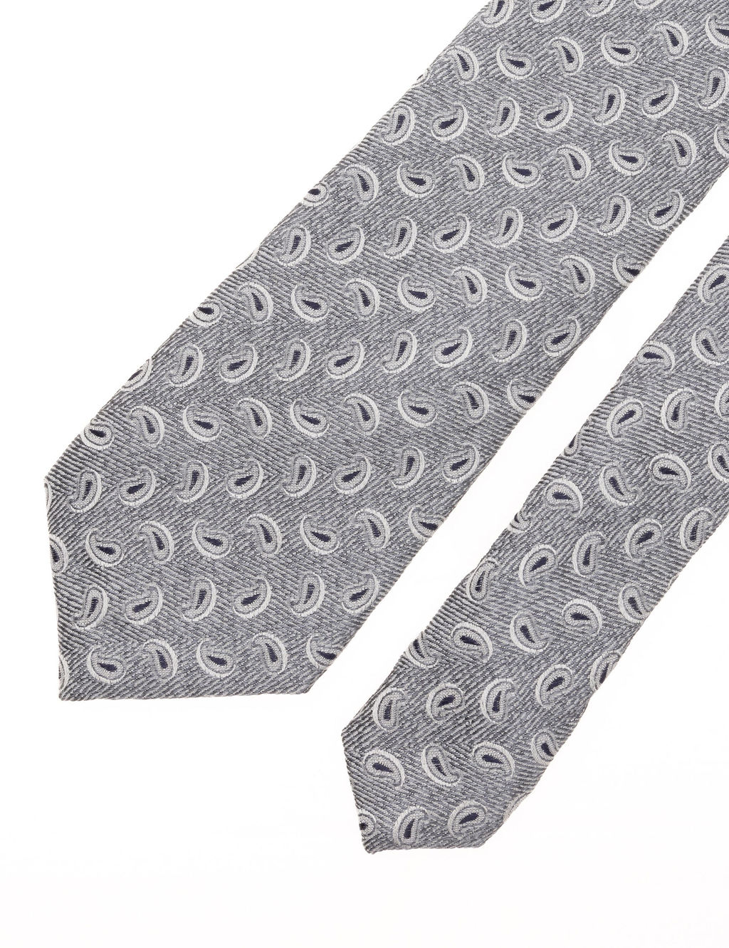 Антрацитовый галстук - Cacharel фото 4