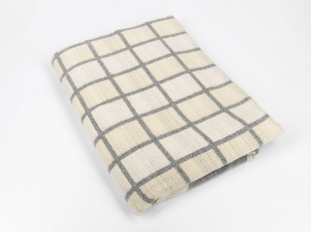 Одеяло п/шерсть 50% Клетка 140*205 ОПШ-2 цв бел.сер.пес. (Россия ВВТ)
