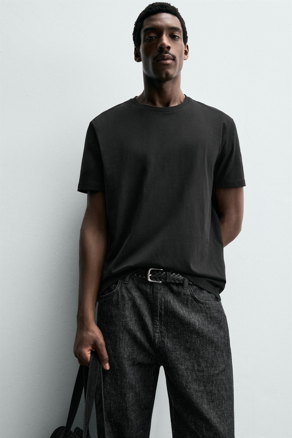 PACK 3 CAMISETA MEDIUM WEIGHT B?SICA / Negro - Zara фото 9