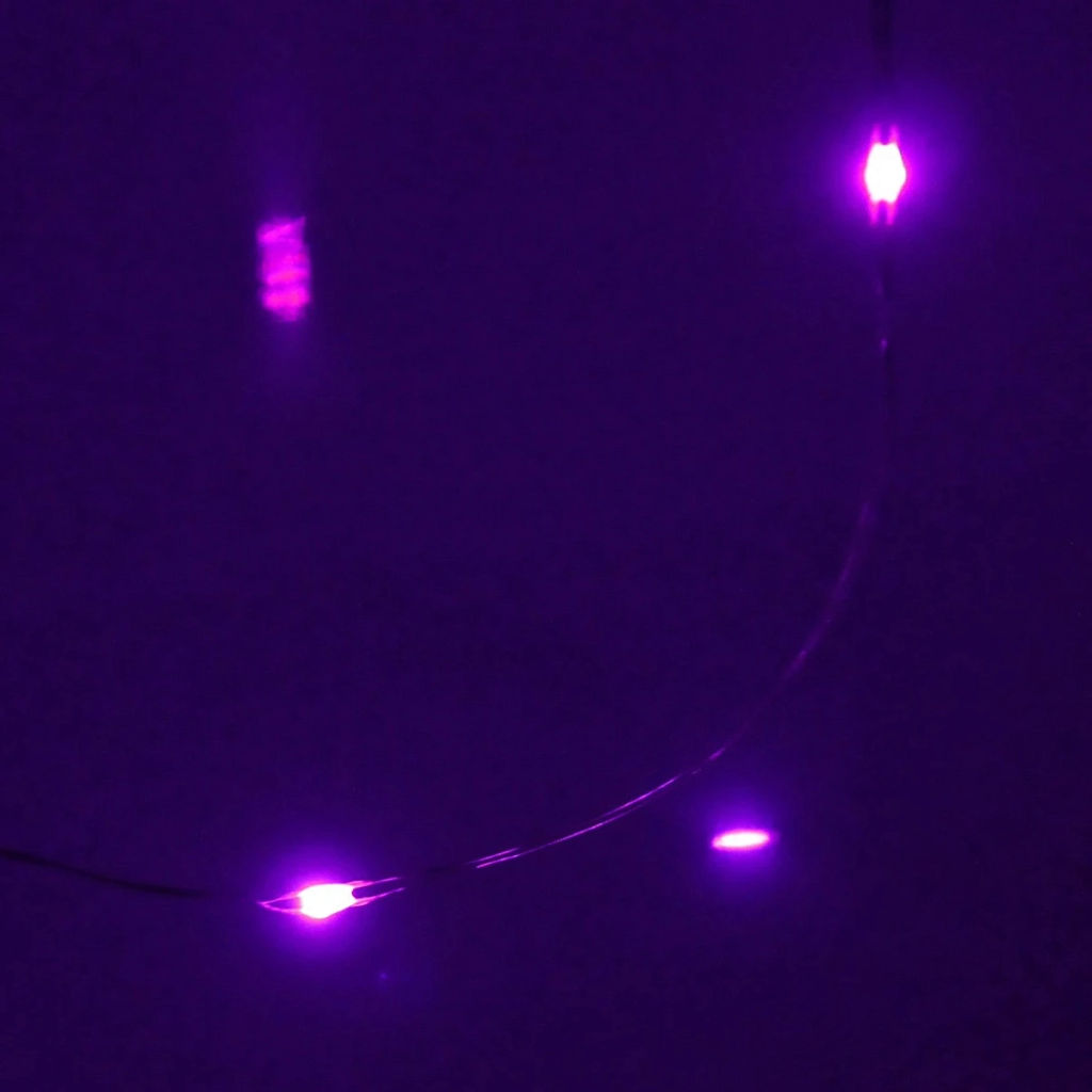 Цена за 2шт. Гирлянда для дома на батарейках 1,5 м 15 ламп LED, 1 реж.,IP-20, Фиолетовый
