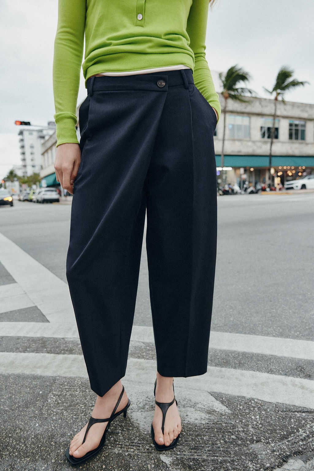 CROPPED TROUSERS WITH WRAP WAIST - Zara фото 2