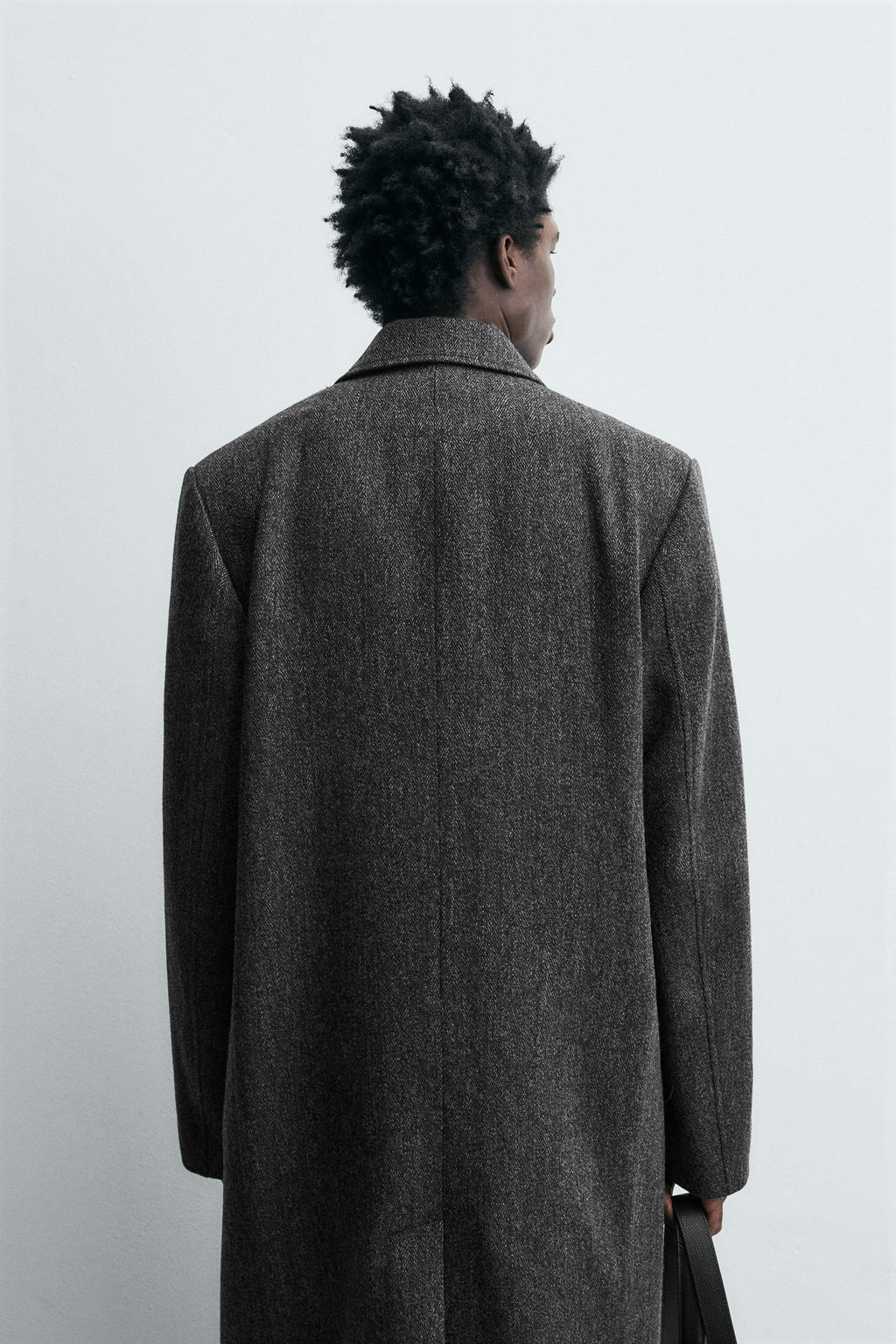 LIMITED EDITION WOOL BLEND HERRINGBONE DOUBLE-BREASTED COAT - Zara фото 3