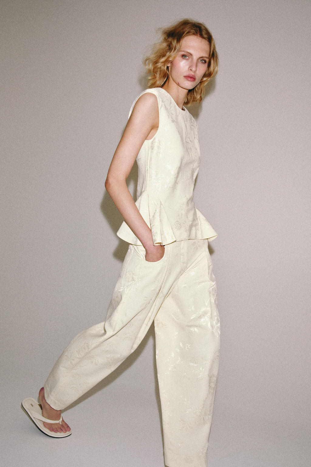CAMISA PEPLUM JACQUARD ZW COLLECTION / Crudo / Beige - Zara фото 3