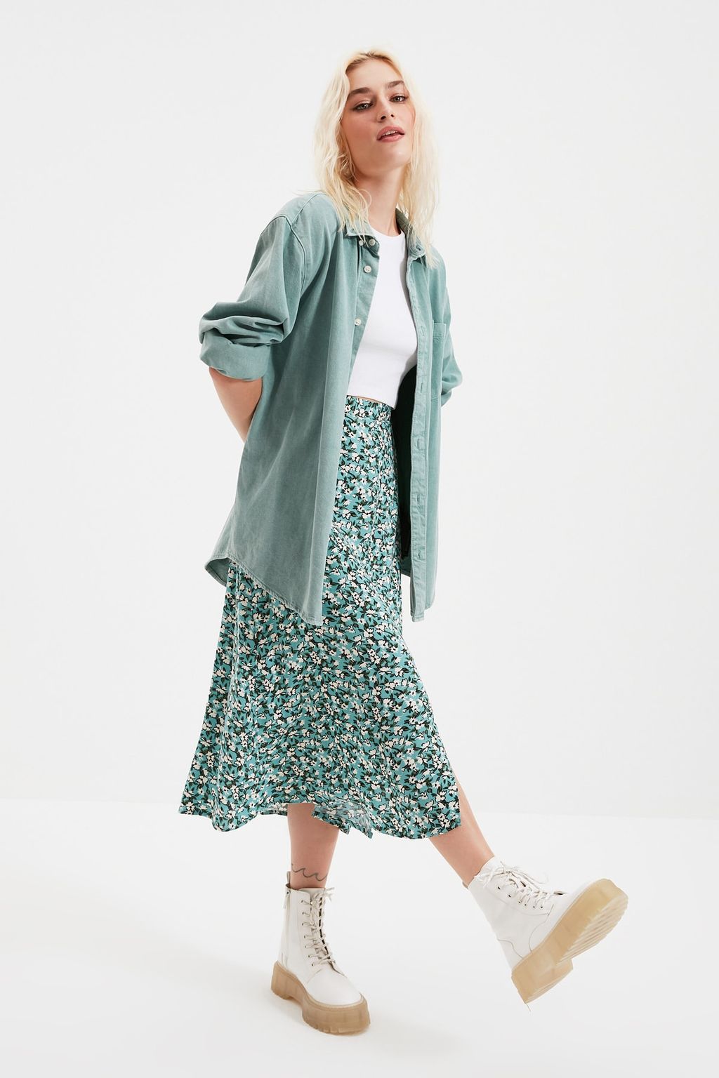 TRENDYOLMILLA Siyah Y?rtmac Detayl? Cicek Desenli Viskon Kumasl? Midi Dokuma Etek TWOSS20ET0230 фото 6