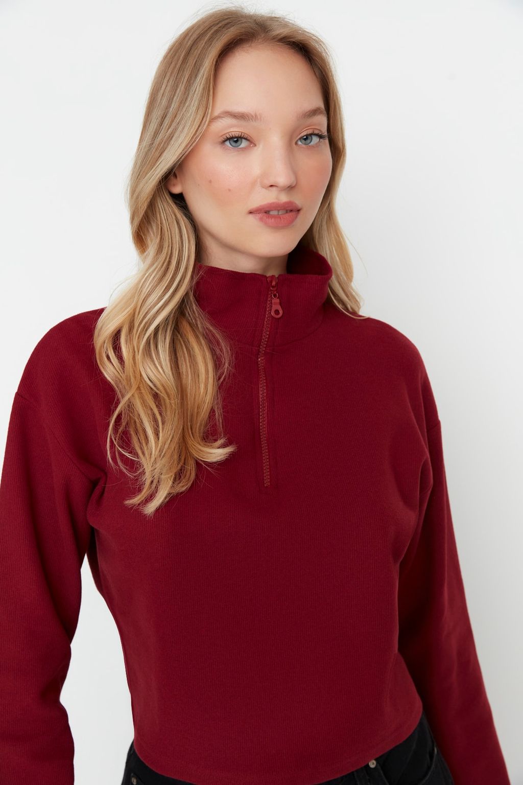 Bordo Selanik/Triko Gorunumlu Fermuarl? Yaka Regular/Normal Kal?p Orme Sweatshirt TWOAW22SW0732