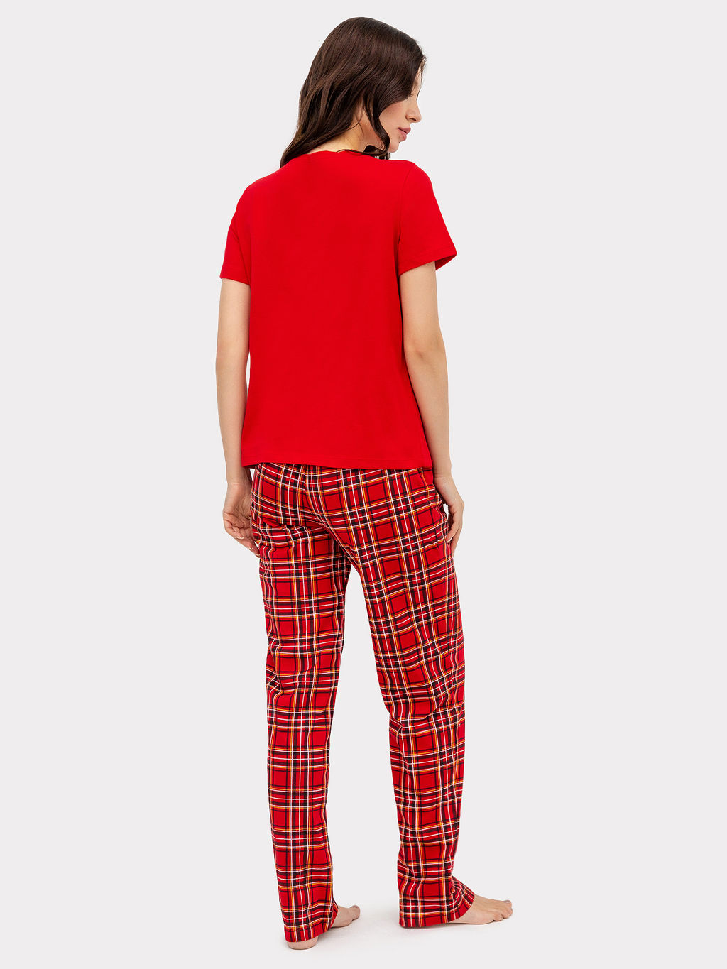 Комплект женский (джемпер, брюки) вишнево-красный с принтом в виде мишки зимняя вишня +красная клетка 592511 - Mark formelle фото 2