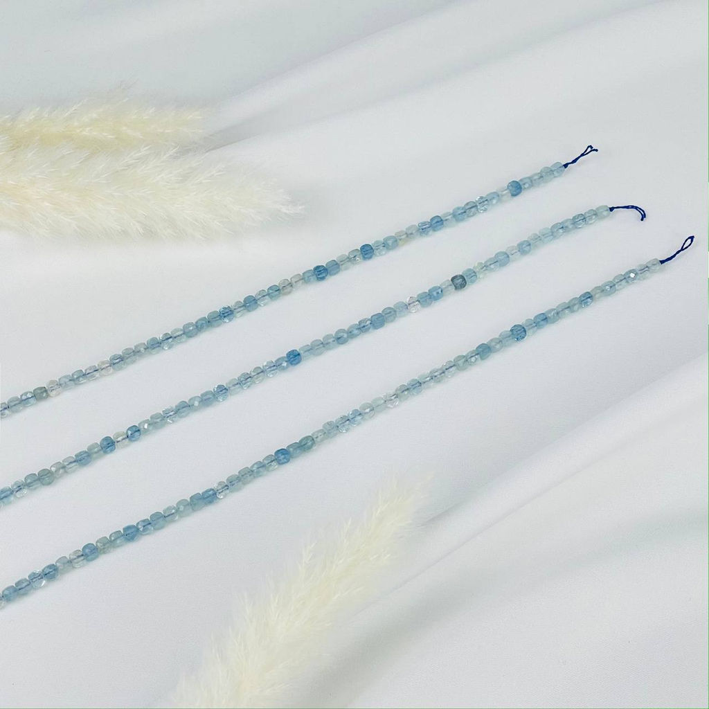 Бусины для украшений из Аквамарина (92 бусины) 39 см