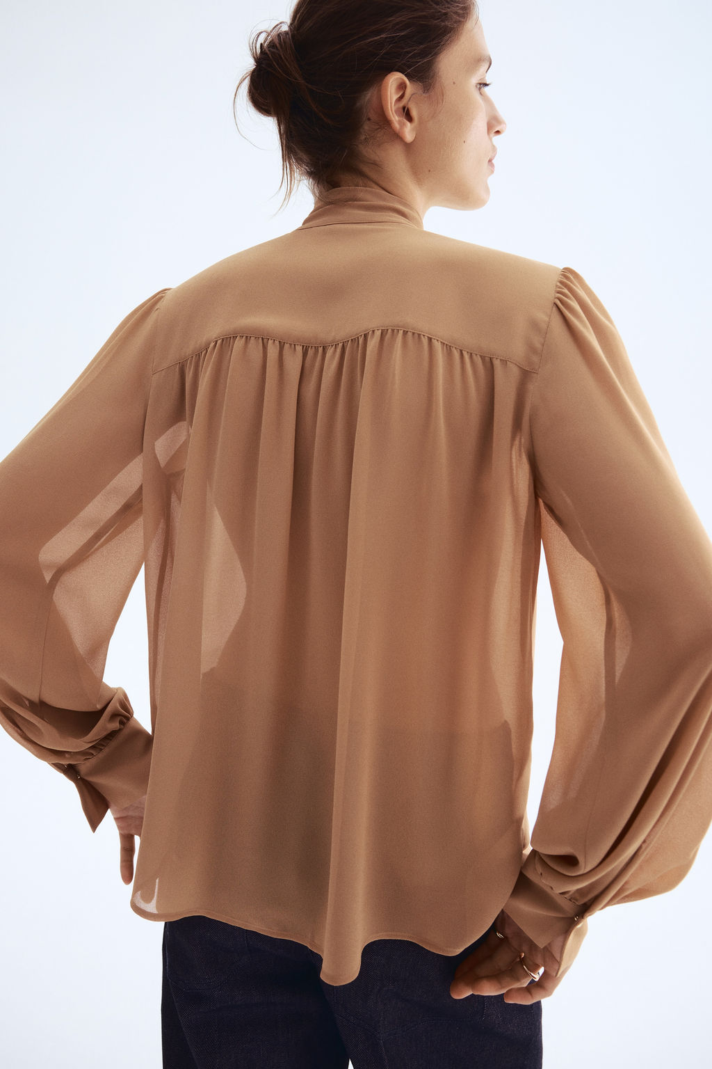 Blusa de gasa con lazada - H&m фото 6