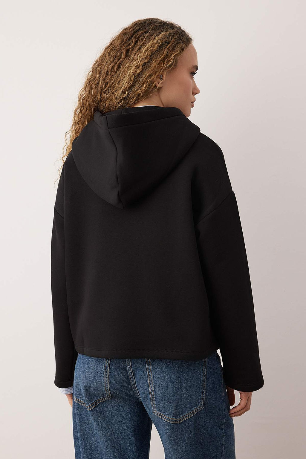 Siyah Kal?n Ici Polarl? Yar?m Pat Fermuarl? Oversize Kapusonlu Orme Sweatshirt TWOAW26SW00092 - Trendyolmilla фото 4