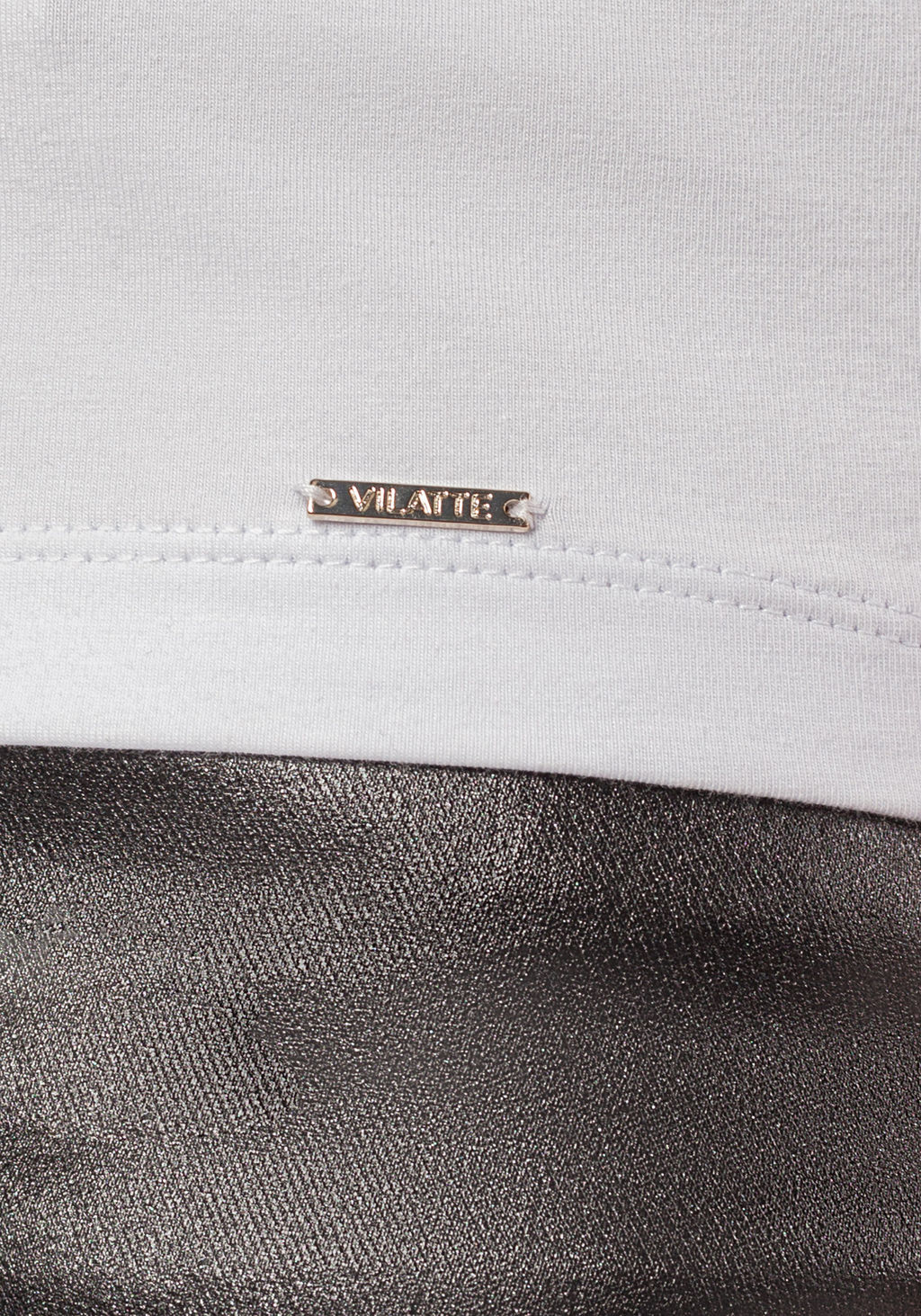 Футболка из премиального хлопка с принтом пайетками - Vilatte фото 3