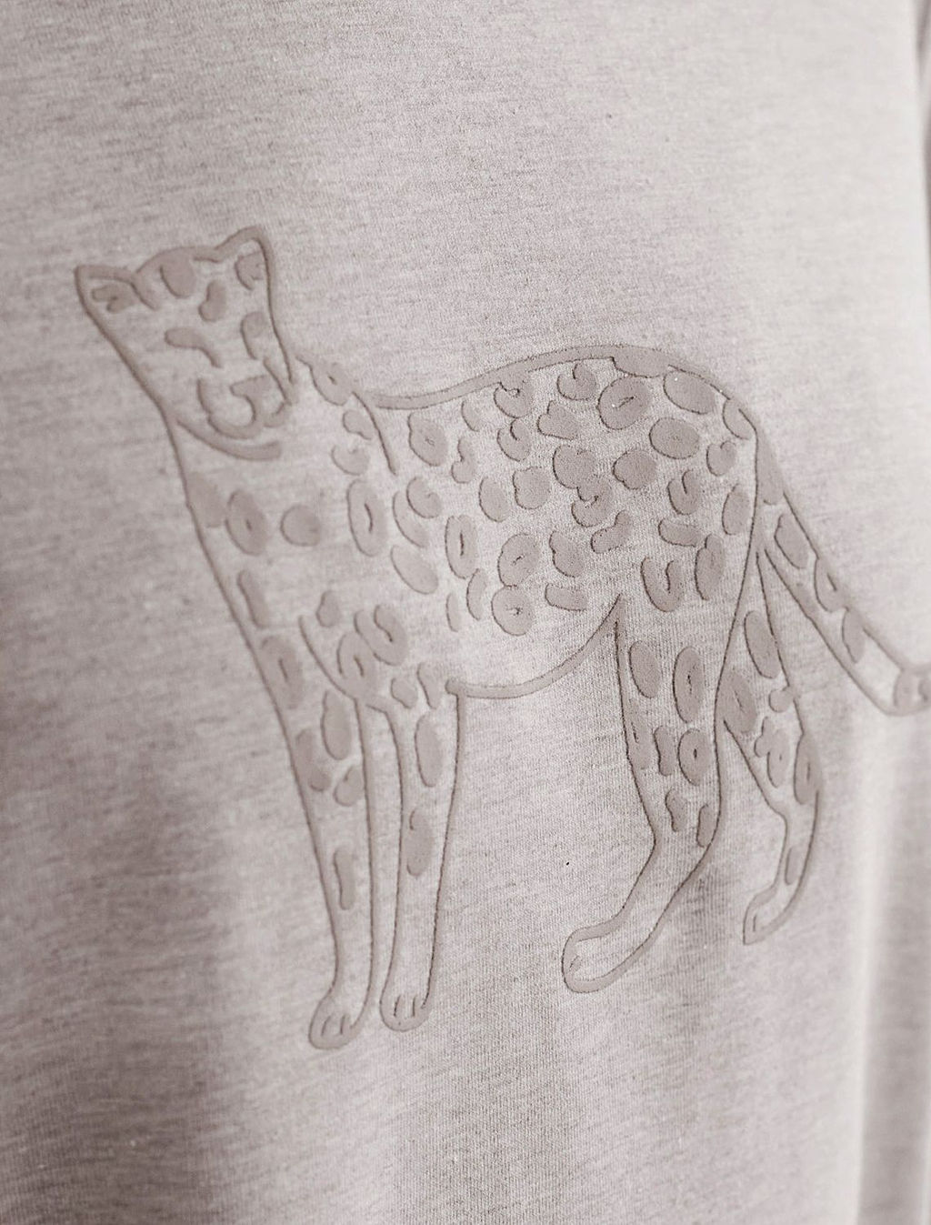 Футболка из премиального хлопка с авторским принтом