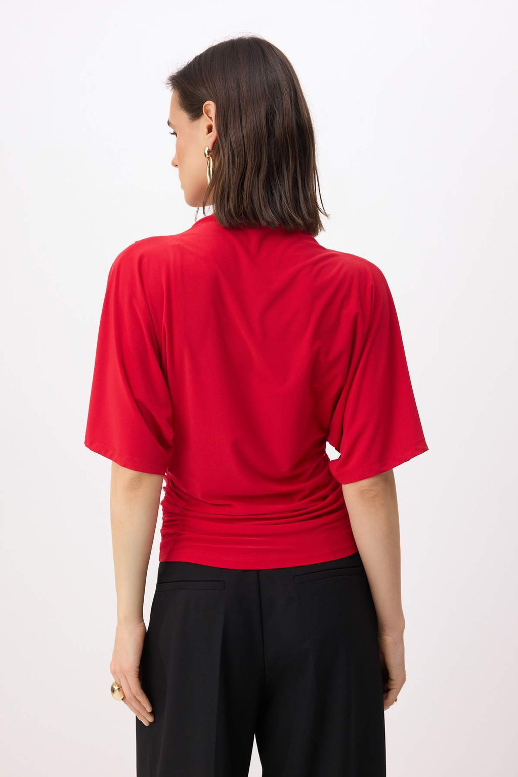 K?rm?z? Fitted/Vucuda Oturan Kay?k Yaka Yarasa Kol K?sa Kollu Esnek Orme Bluz TWOSS26BZ00020