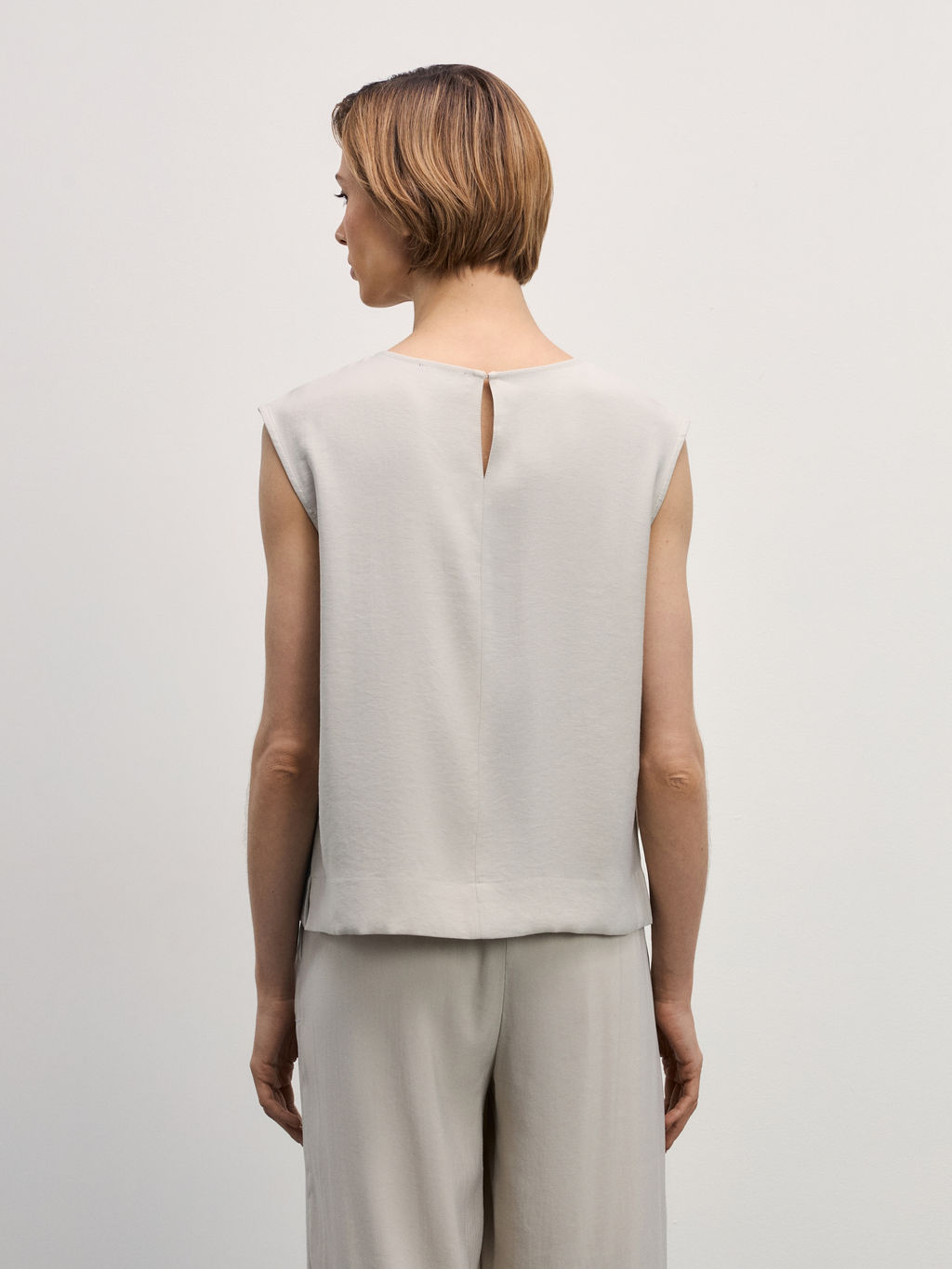 Топ из вискозы прямого кроя / Zarina фото 5