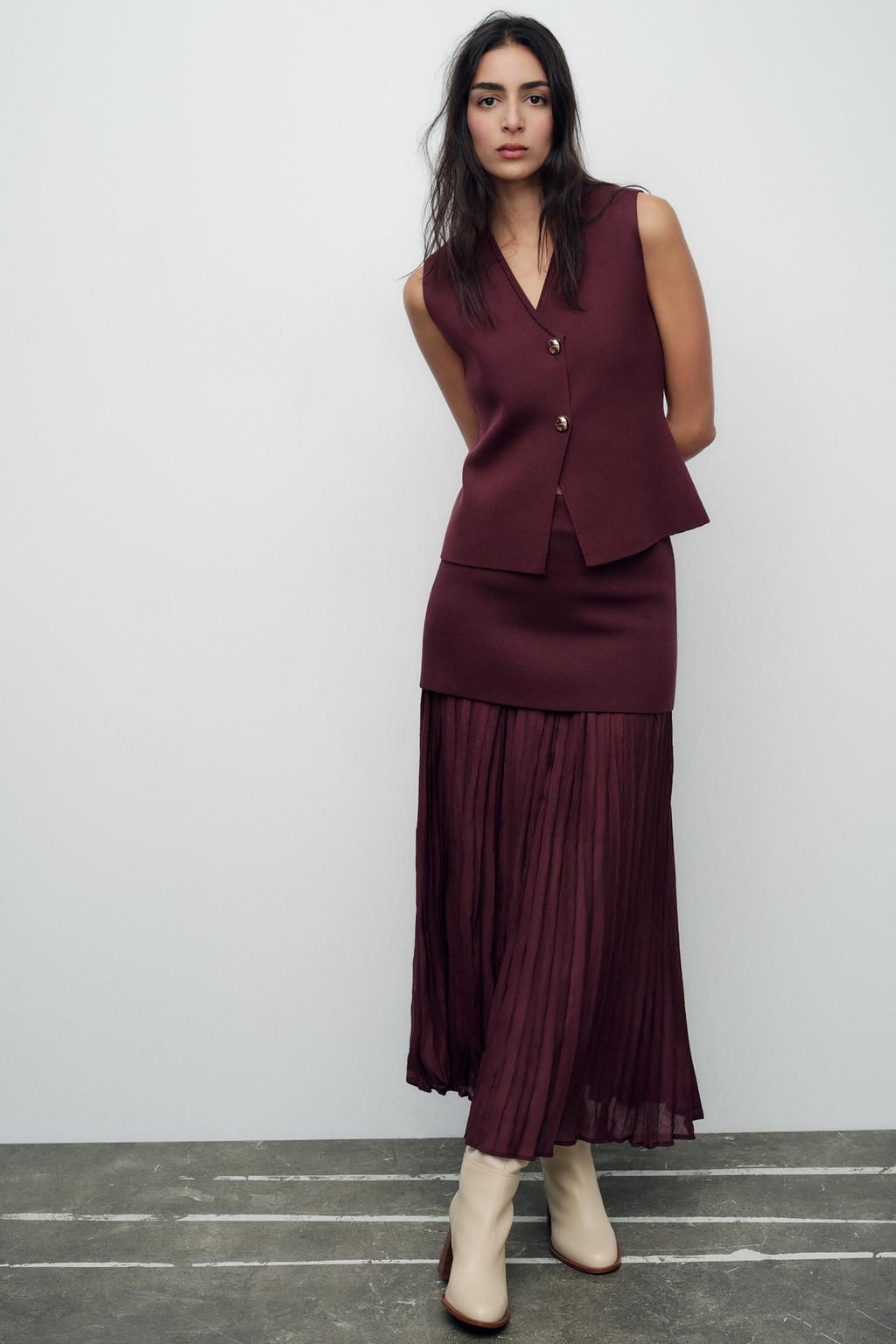 PLAIN KNIT TOP WITH GOLD BUTTON - Zara фото 23