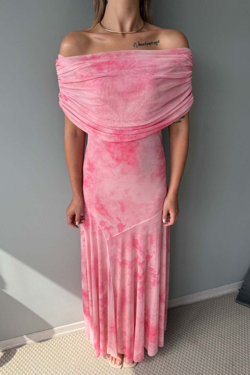 Fusya A Kesim Cicek Desenli Carmen Yaka Maxi S?k Abiye Gece Mezuniyet Elbisesi TPRSS25EL00320 - Trendyolmilla фото 9