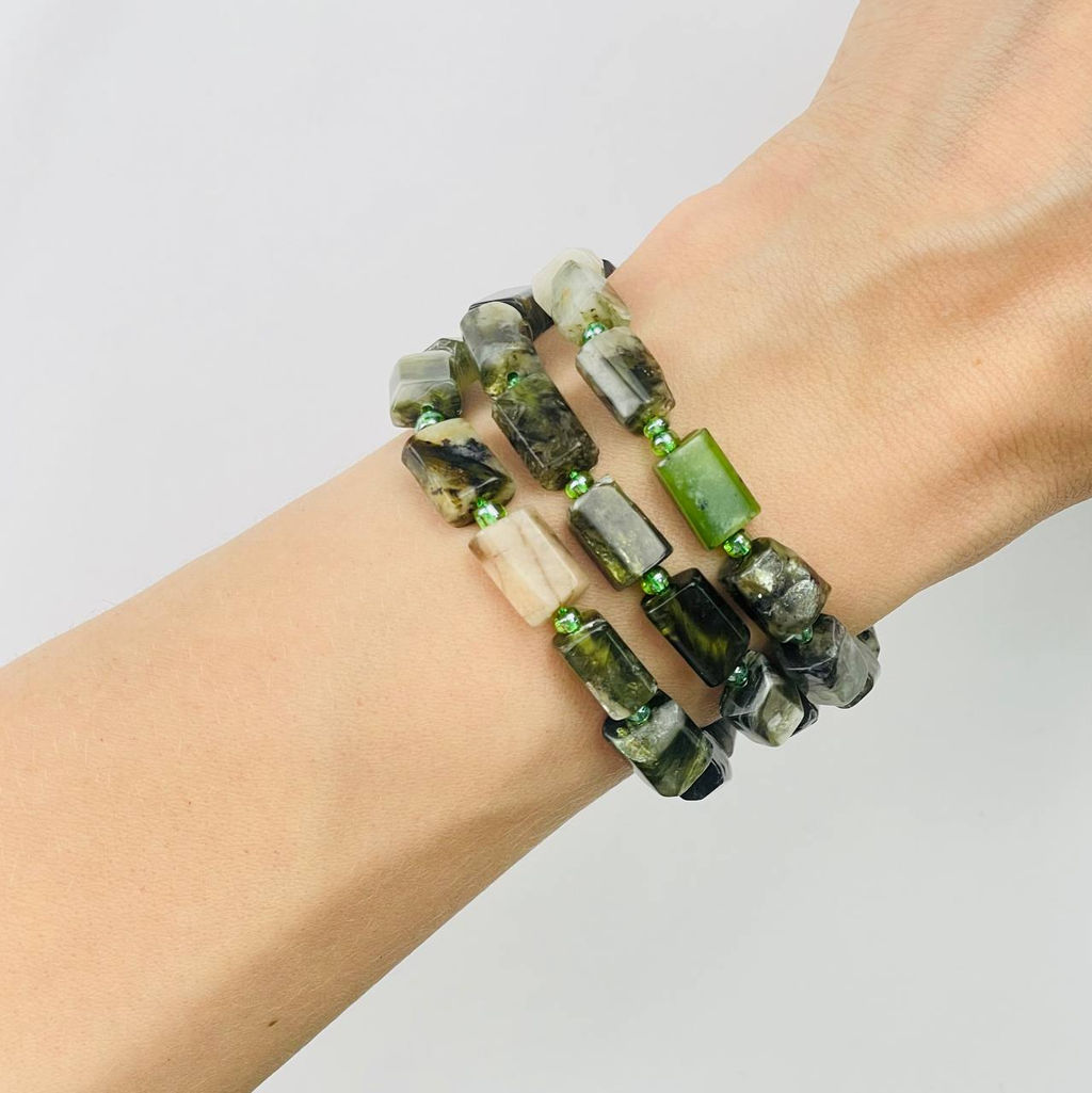 Бусины для украшений из Мусковита (зеленый лепидолит) 40 см