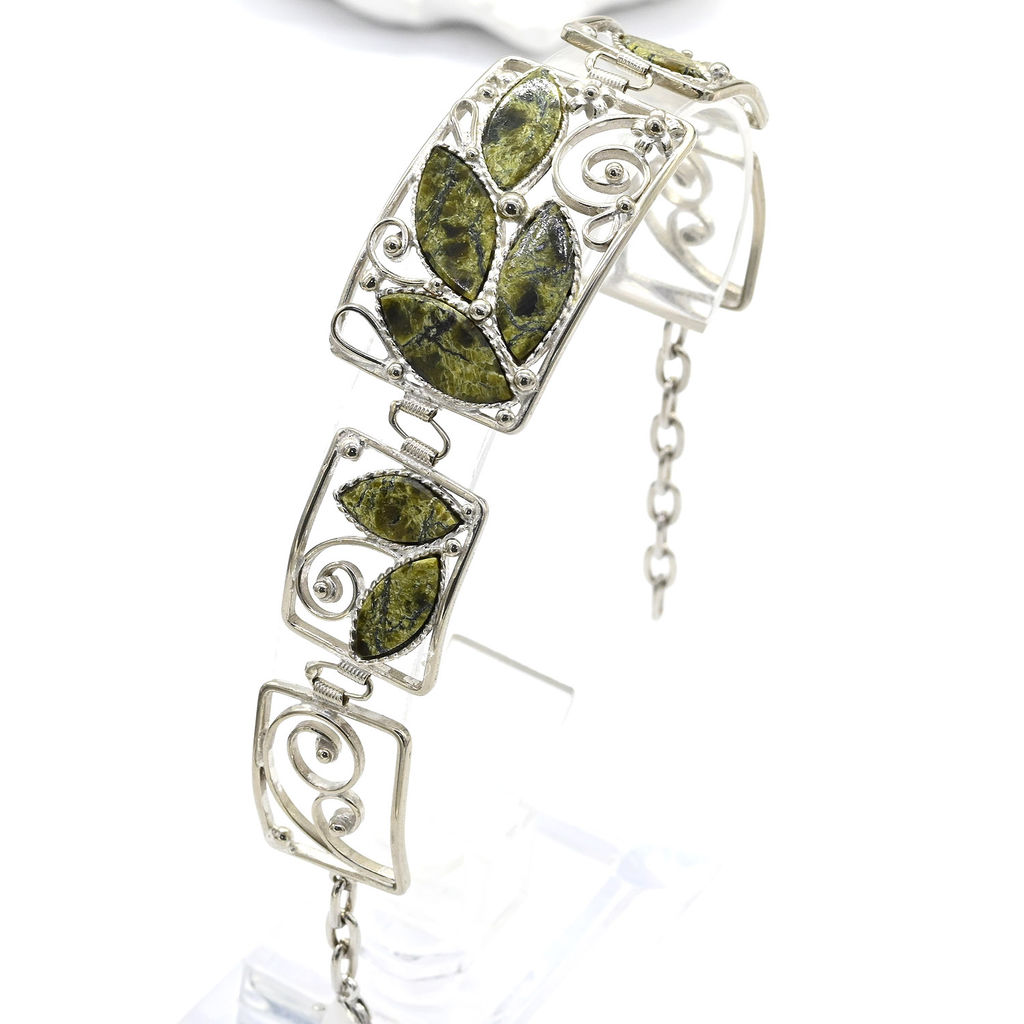 Браслет из змеевика, 18 см.