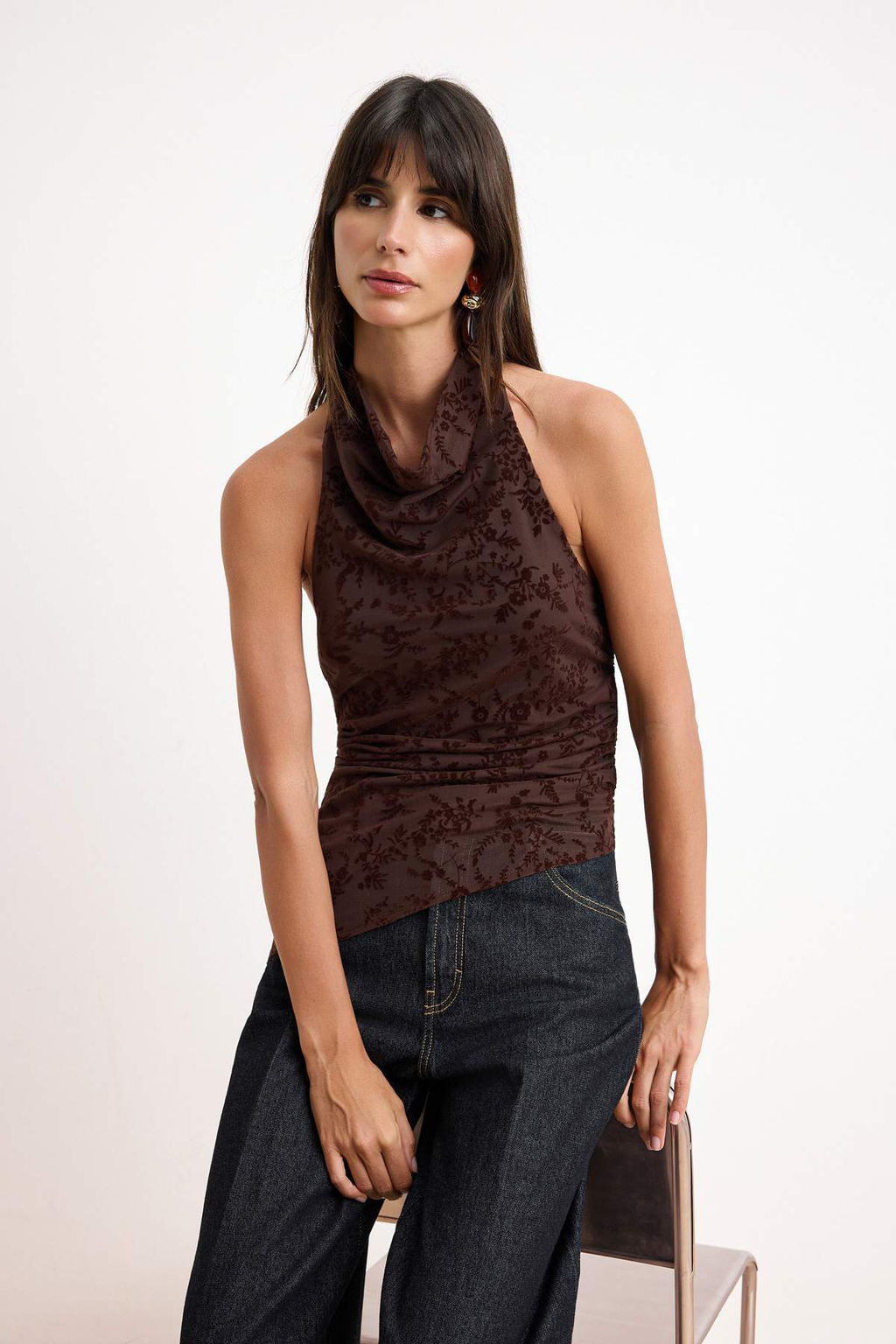 Kahverengi Cicekli Regular/Normal Kal?p Halter Yaka Kolsuz Tul Orme Bluz TWOSS26BZ00640 - Trendyolmilla фото 2