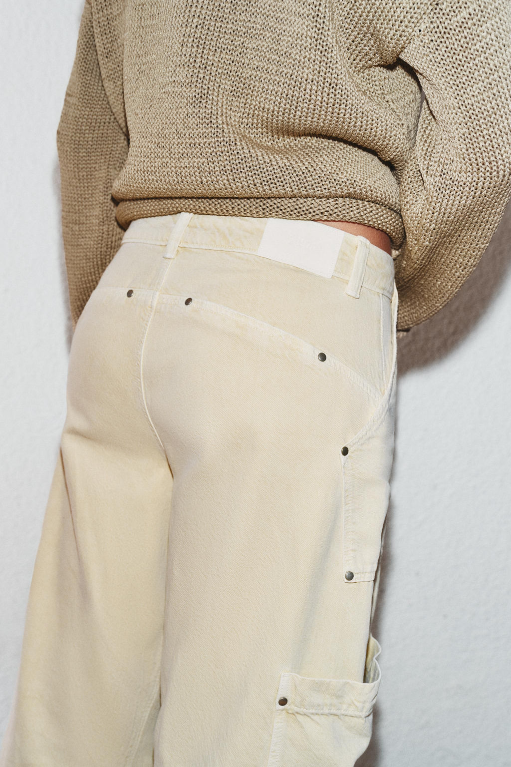 JEANS Z1975 BARREL TIRO MEDIO CARGO / Crudo medio - Zara фото 5