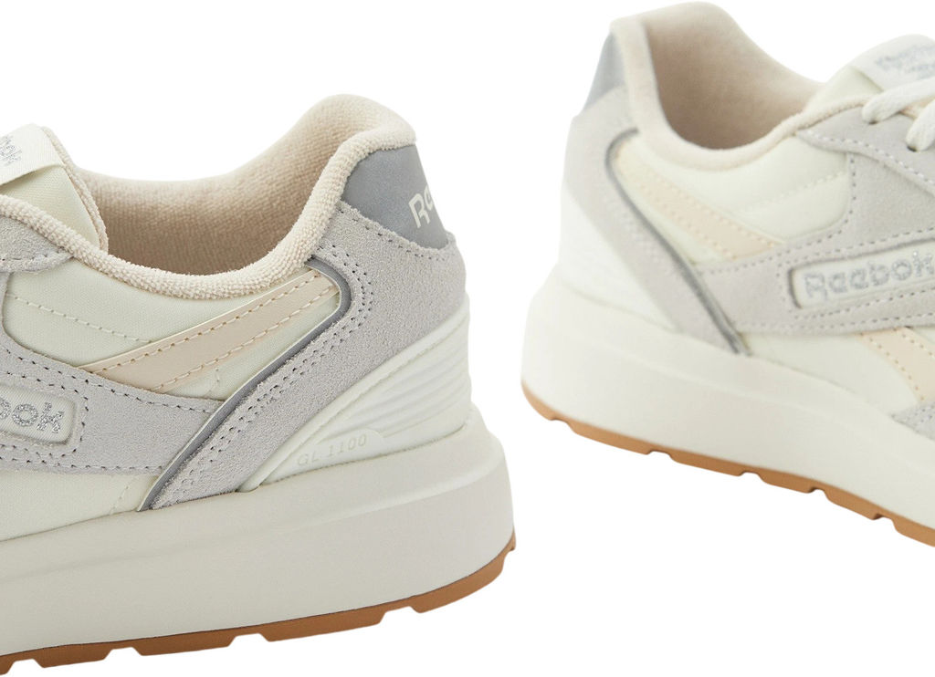 Кроссовки женские