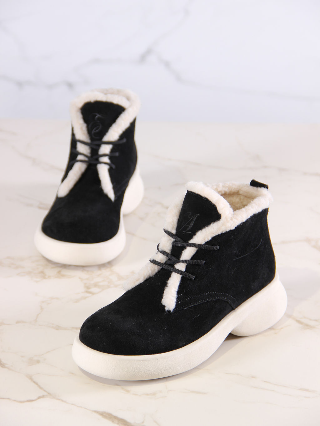 Ботинки EDART 308.927bе.Черный замша+бежевый/байка