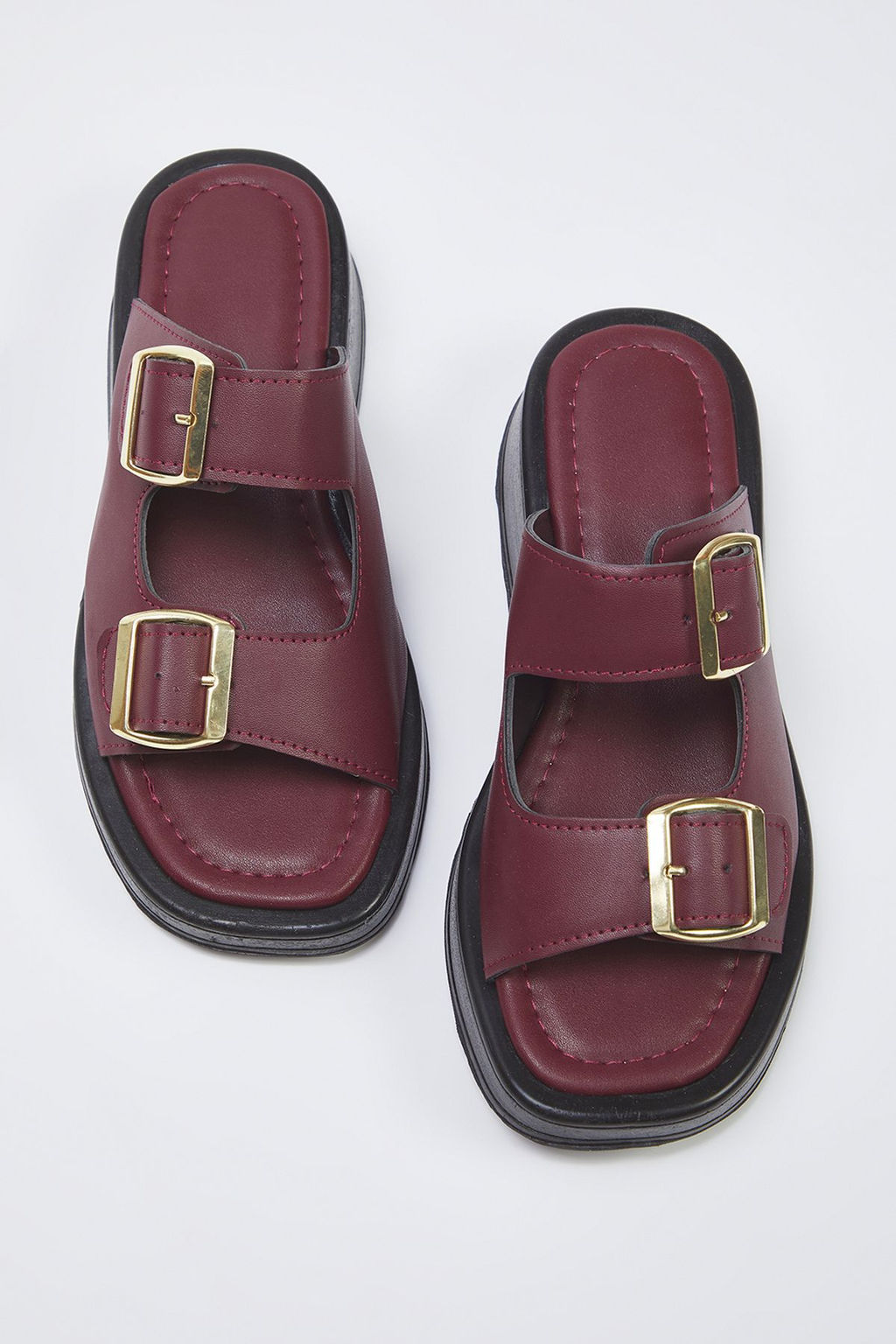 Trendyol Shoes Siyah Cift Bantl? Toka Detayl? Kal?n Taban Kad?n Terlik TAKSS25TE00044