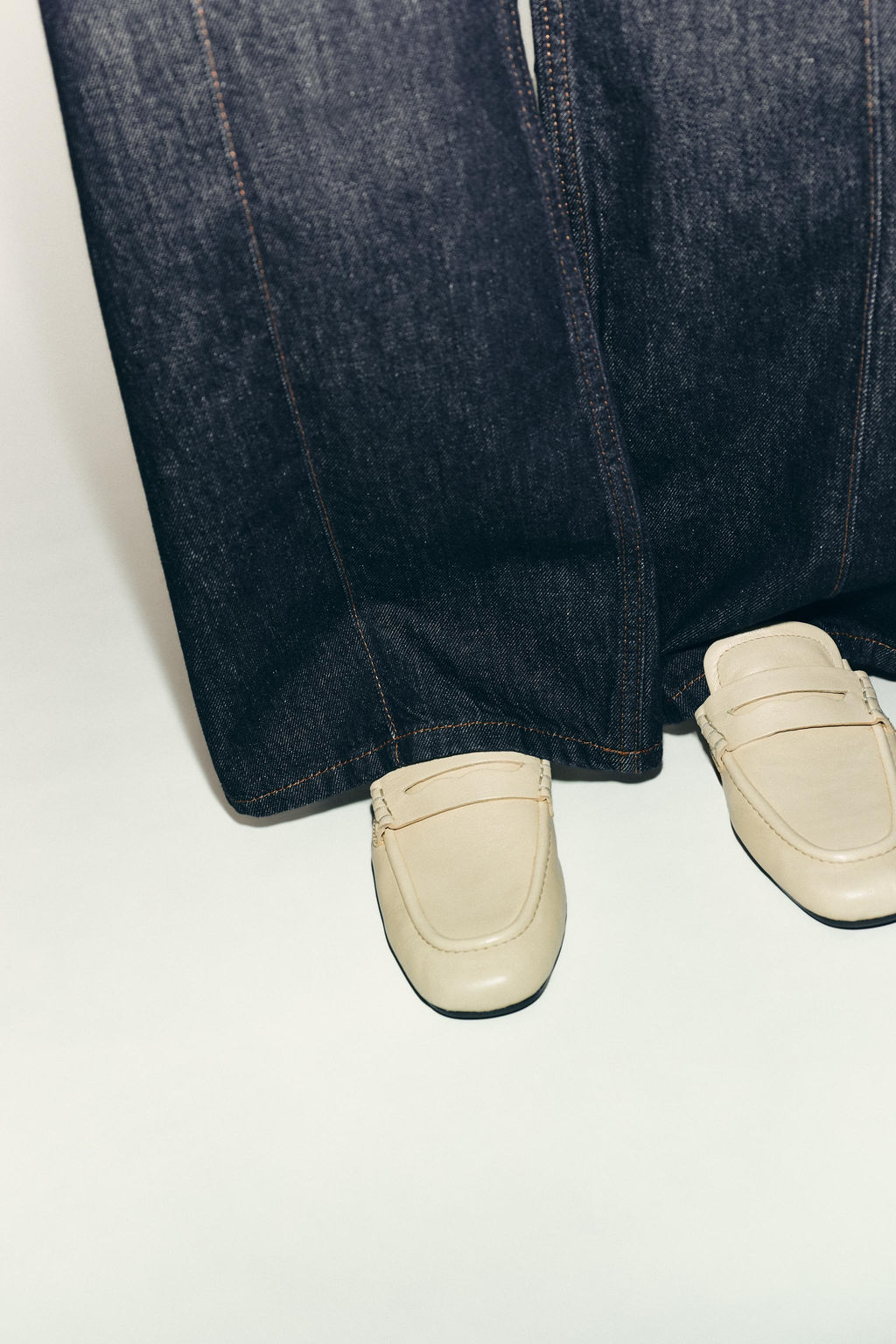 LEATHER PENNY LOAFERS