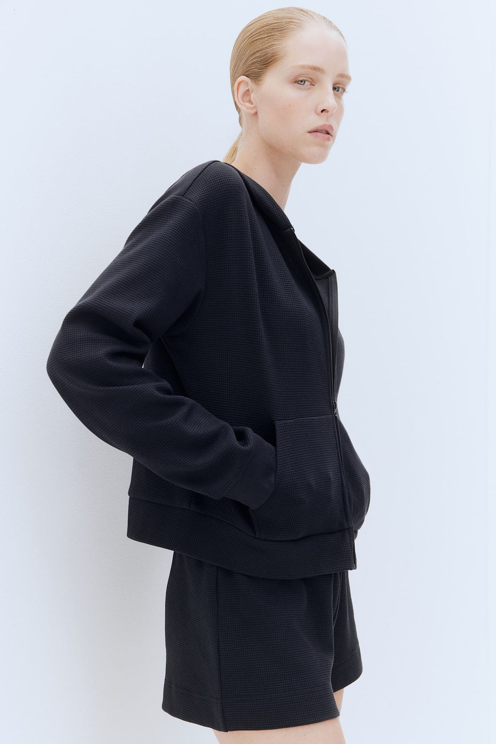 Chaqueta sudadera gofrada con capucha y cremallera - H&m фото 5