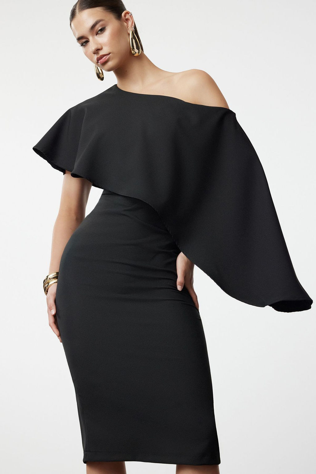 Siyah Vucuda Oturan Pelerin Detayl? Dokuma S?k Abiye Elbise TPRSS24EL00118 - Trendyolmilla фото 2