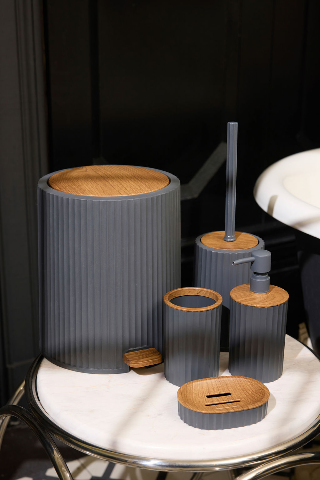 Trendyolmilla Home 2li Plastik Ahsap Gorunum Detayl? Cop Kovas? ve F?rca Banyo Seti TPHSS25BST00004 фото 5