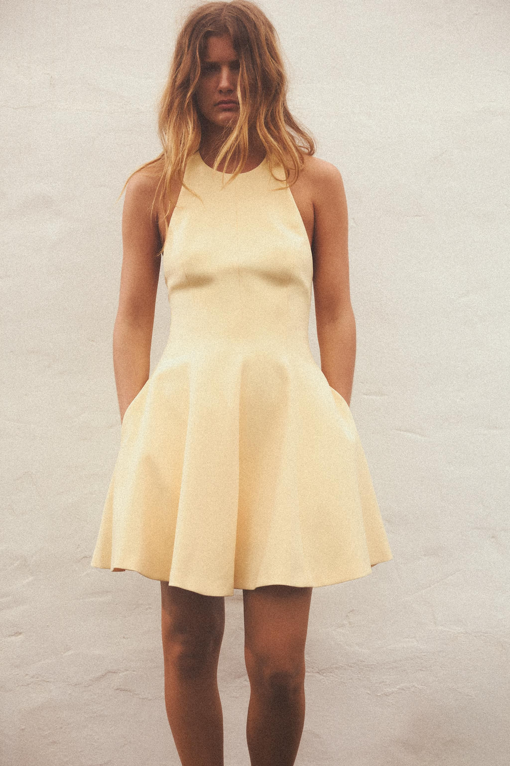 HALTER SHORT DRESS - Zara фото 13