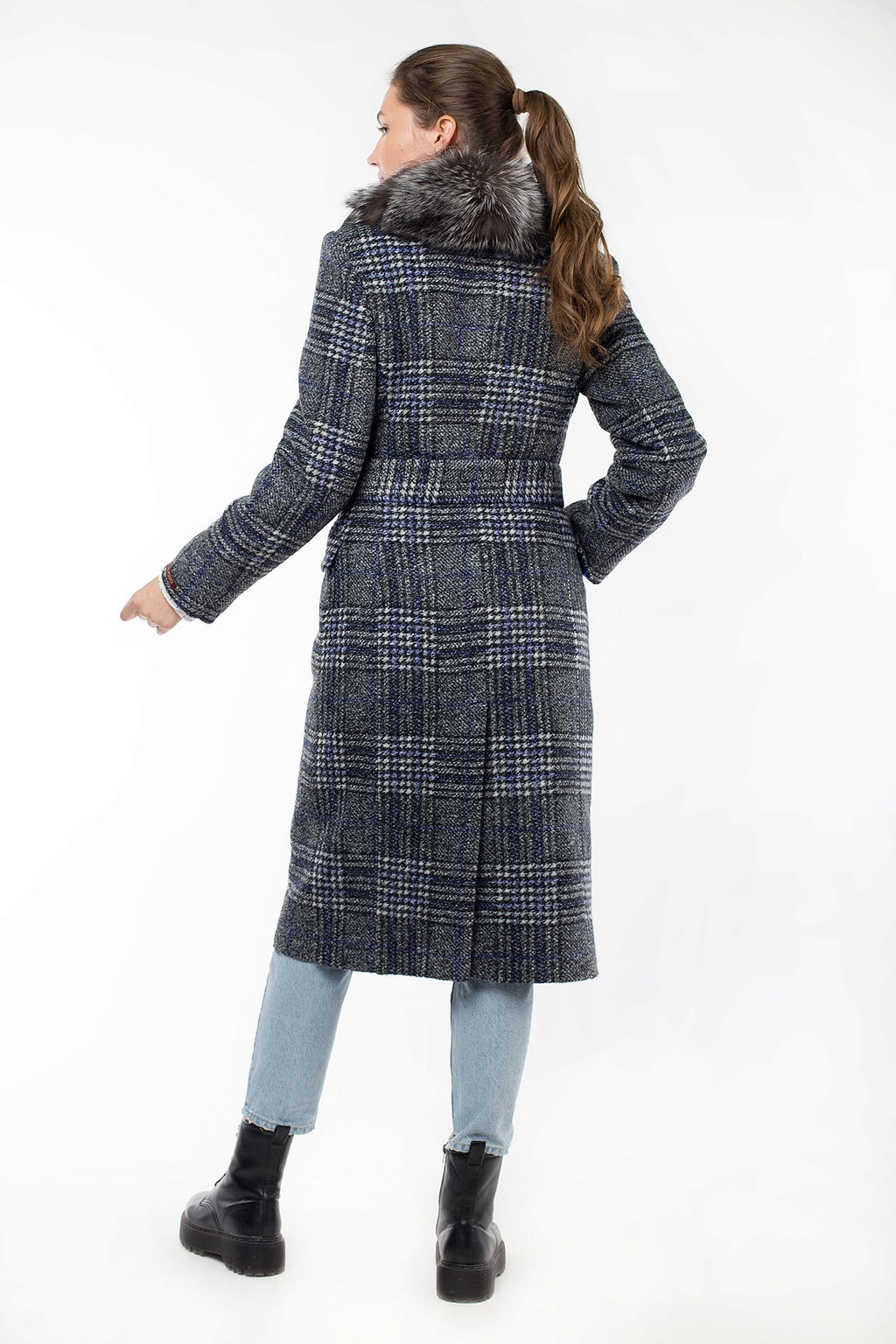 Мех натуральный (чернобурая лисица) Пальто утепленное Холлофайбер 300 - El podio фото 4