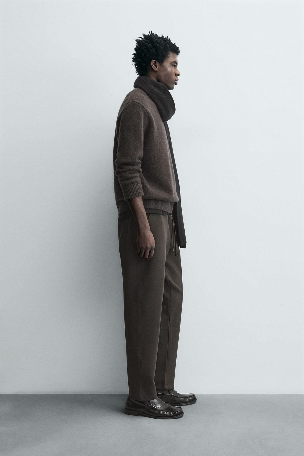 PANTAL?N CINTURA JOGGER CONFORT / Marr?n oscuro - Zara фото 4