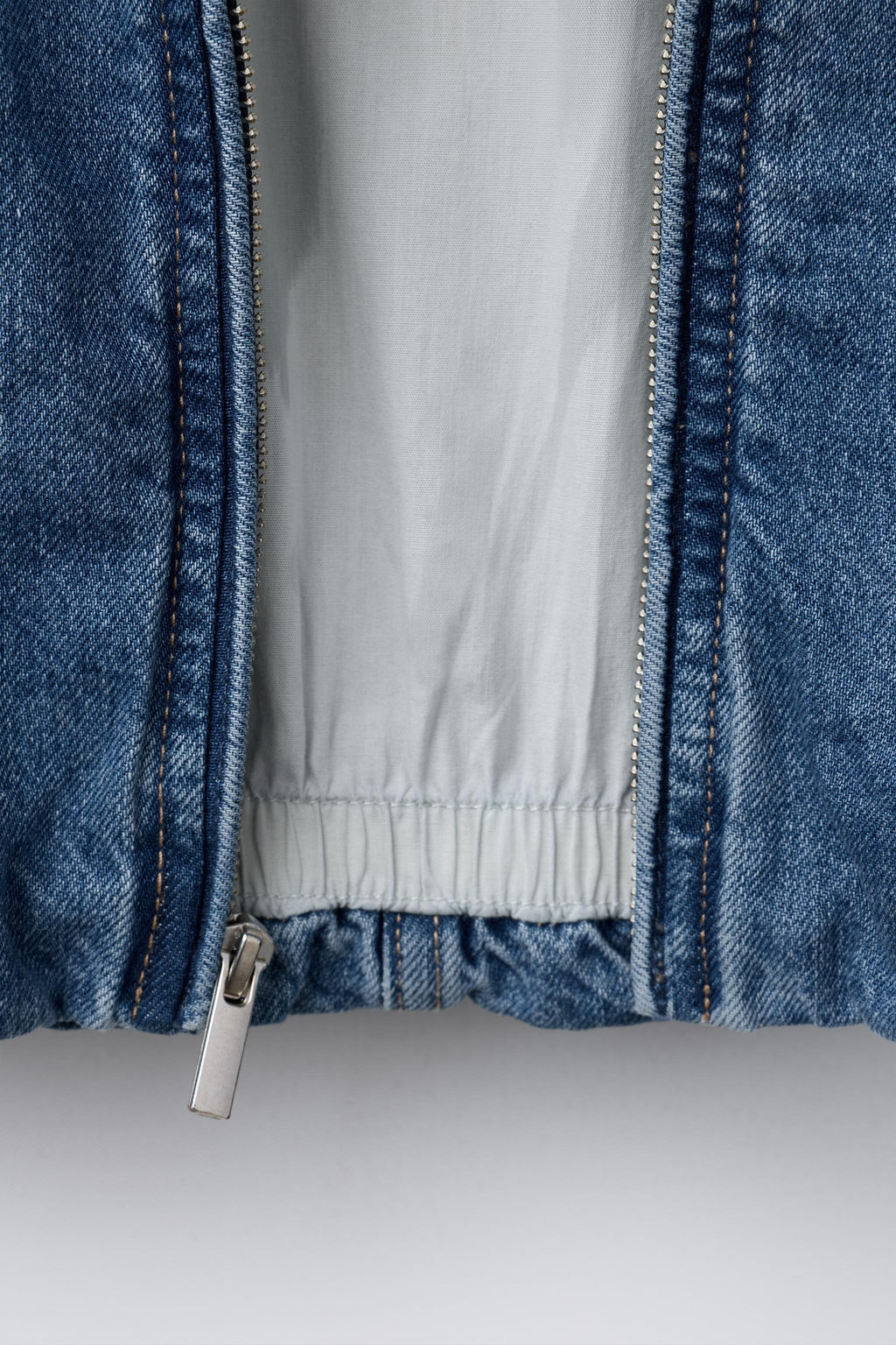 DENIM BOMBER JACKET - Zara фото 8